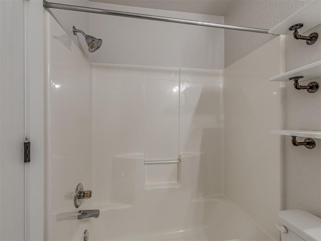 15401 Lilly Garden Lane Property Photo 25