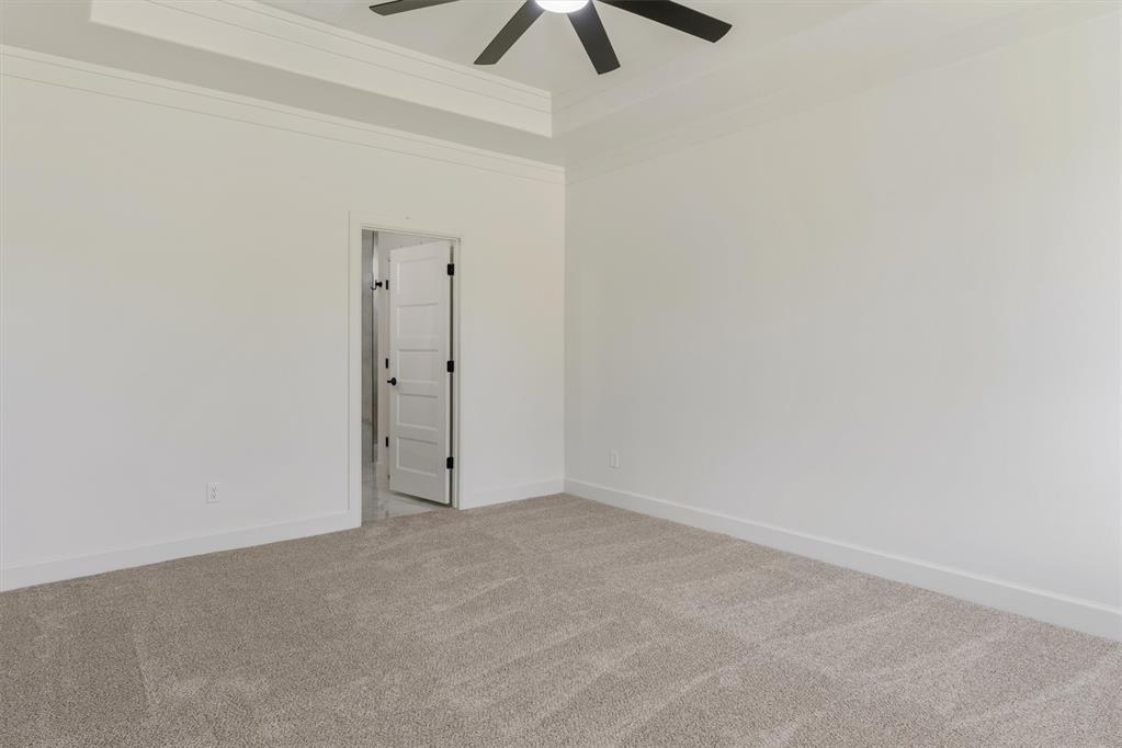 2921 Spring Meadow Lane Property Photo 27