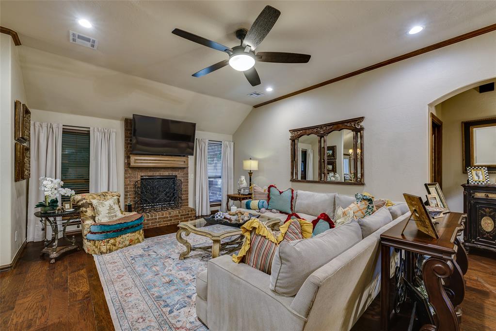 2213 Cedar Pointe Court Property Photo 6