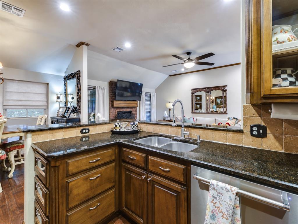 2213 Cedar Pointe Court Property Photo 15