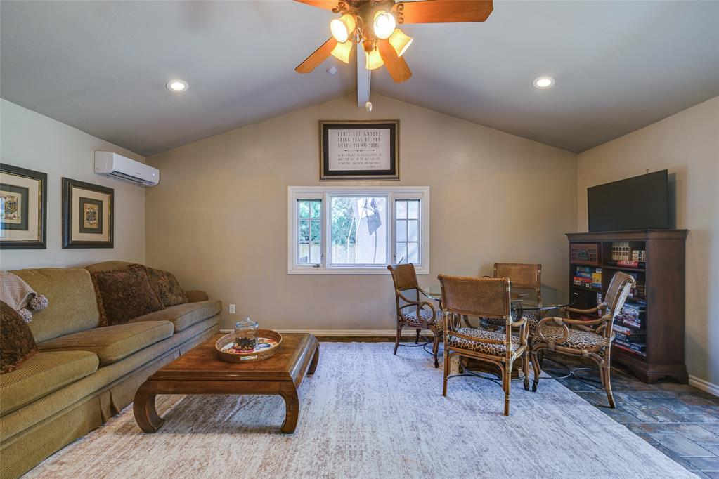 2213 Cedar Pointe Court Property Photo 41