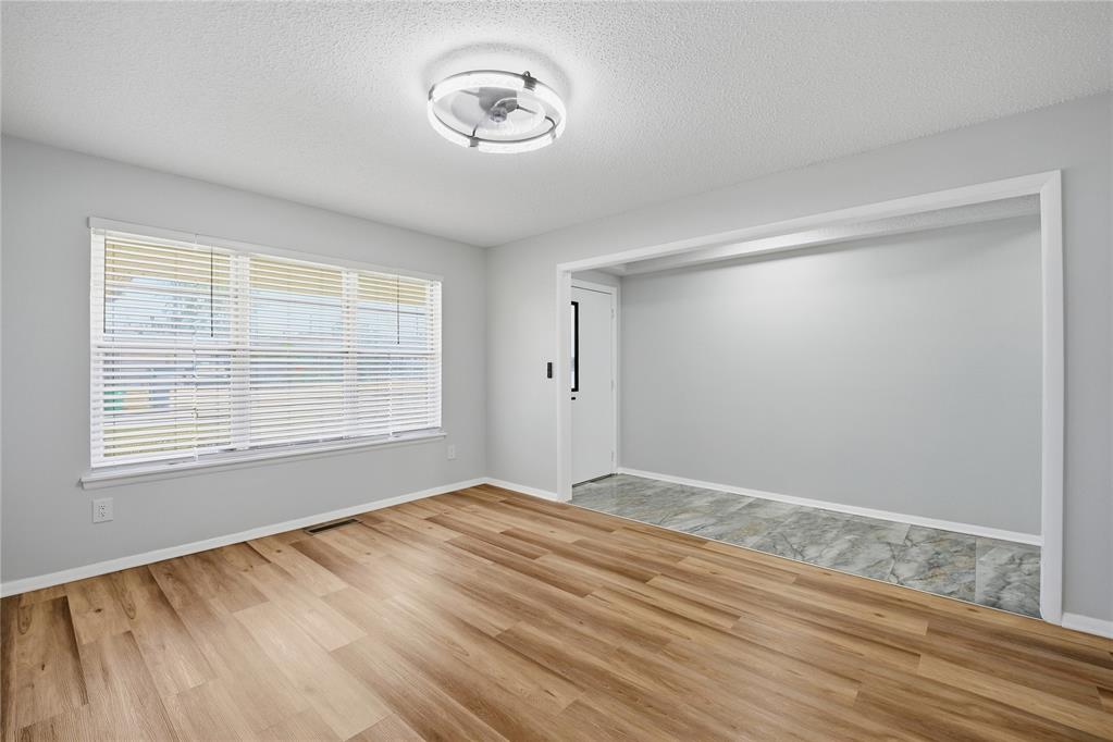 8813 S Country Club Drive Property Photo 6