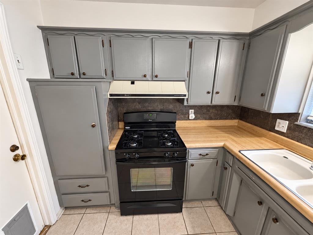 935 Sw 2nd Street Property Photo 7
