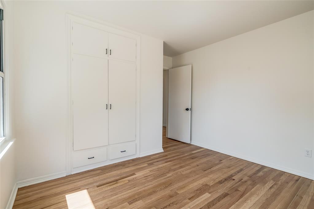 1320 S Littler Avenue Property Photo 28