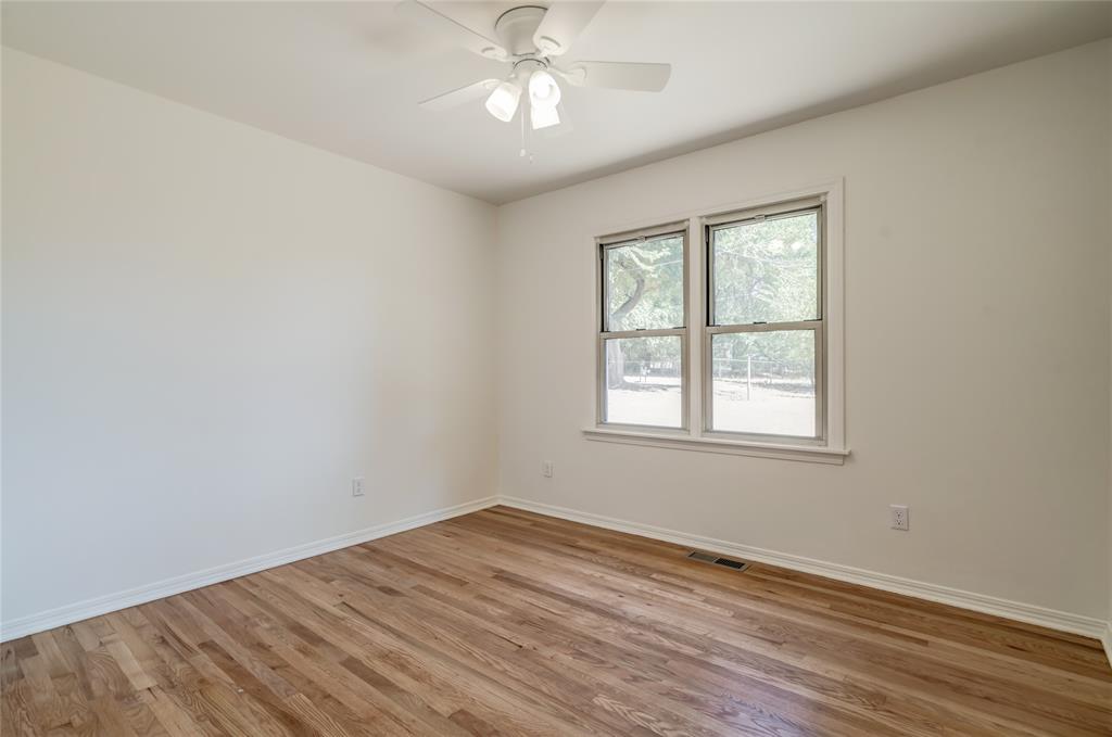 1320 S Littler Avenue Property Photo 31