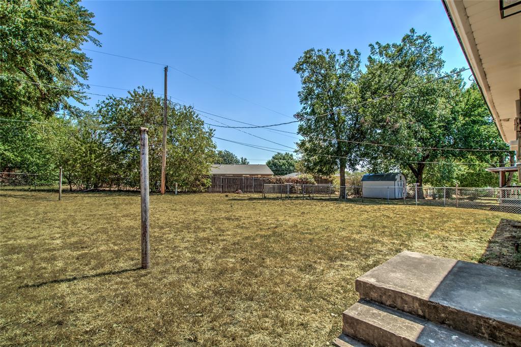 1320 S Littler Avenue Property Photo 37