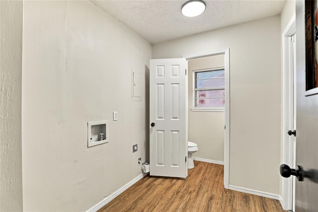 4004 Terry Way Property Photo 11