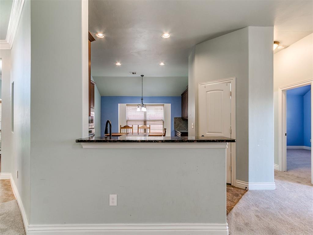 6109 Nw 160th Terrace Property Photo 13
