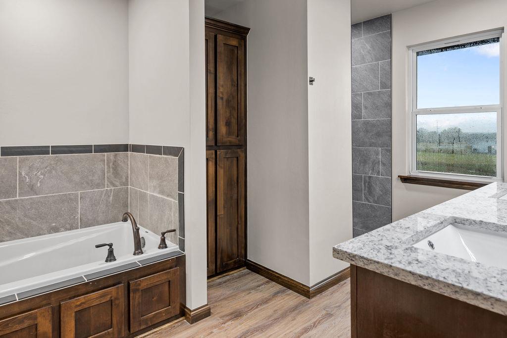 5374 Turning Point Lane Property Photo 14