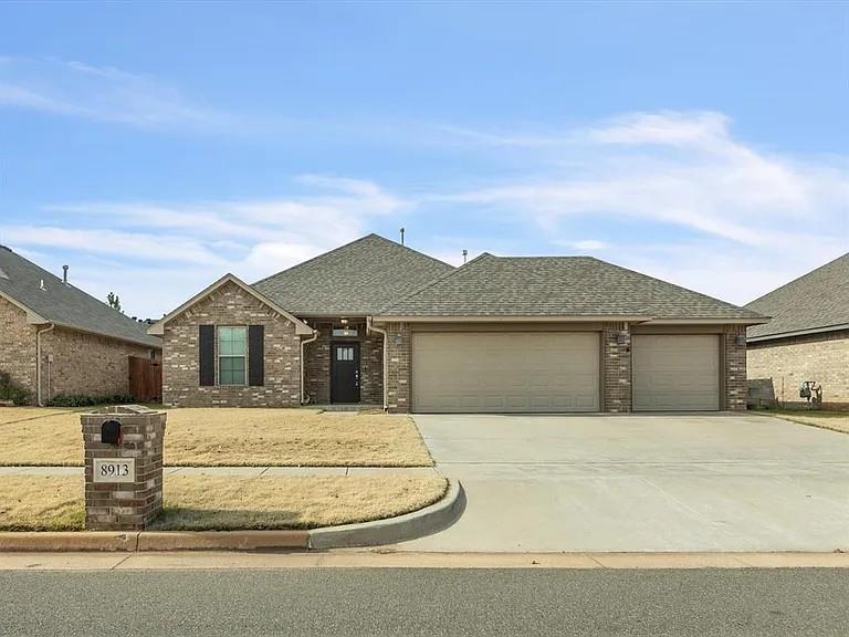 8913 Stacy Lynn Lane Property Photo 1