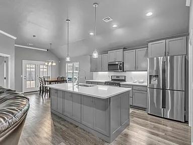 8913 Stacy Lynn Lane Property Photo 3