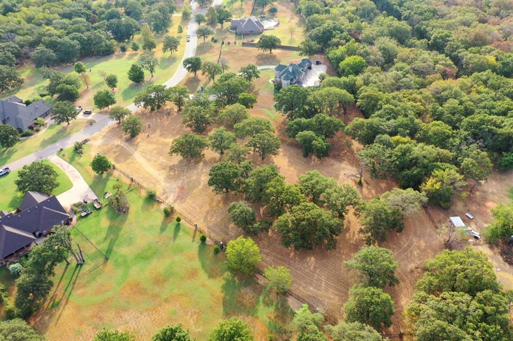 6100 Blue Hills Court Property Photo 3