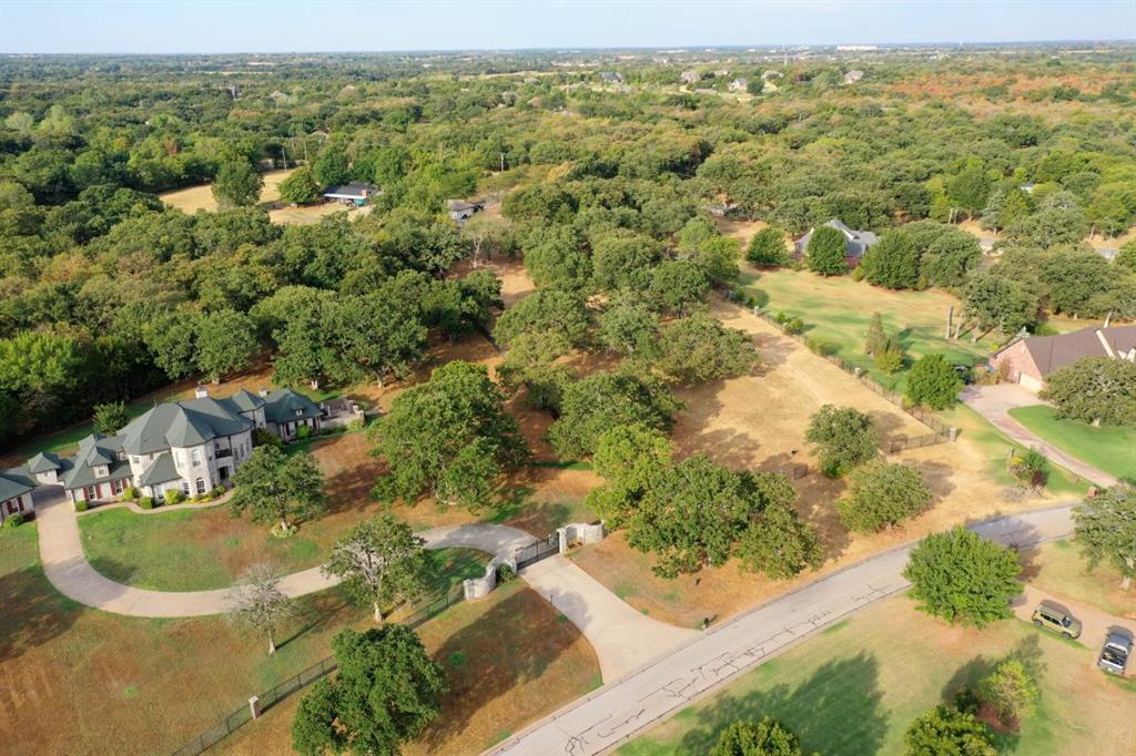 6100 Blue Hills Court Property Photo 7
