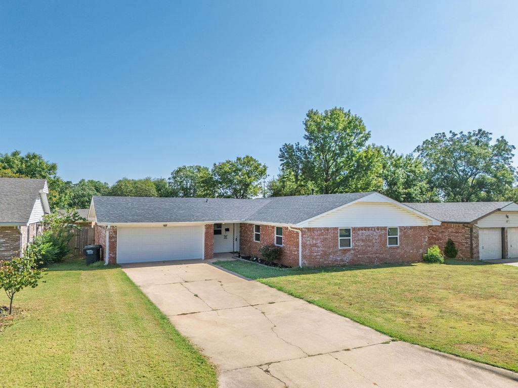 14 Arapaho Drive Property Photo 2