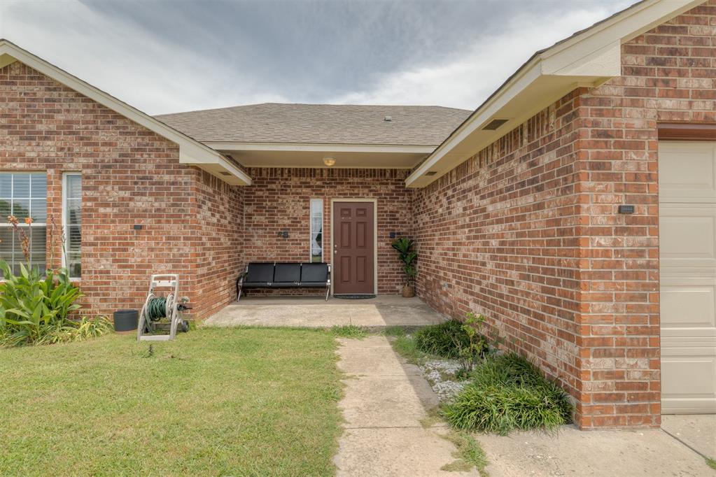 1545 Tudor Drive Property Photo 3