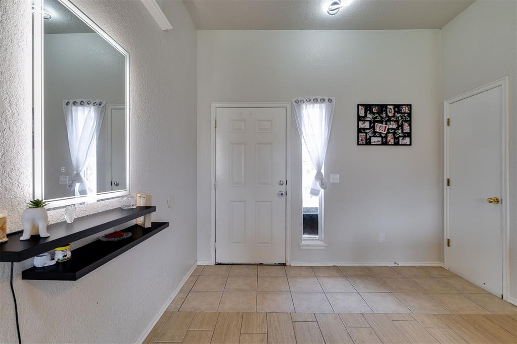 1545 Tudor Drive Property Photo 7
