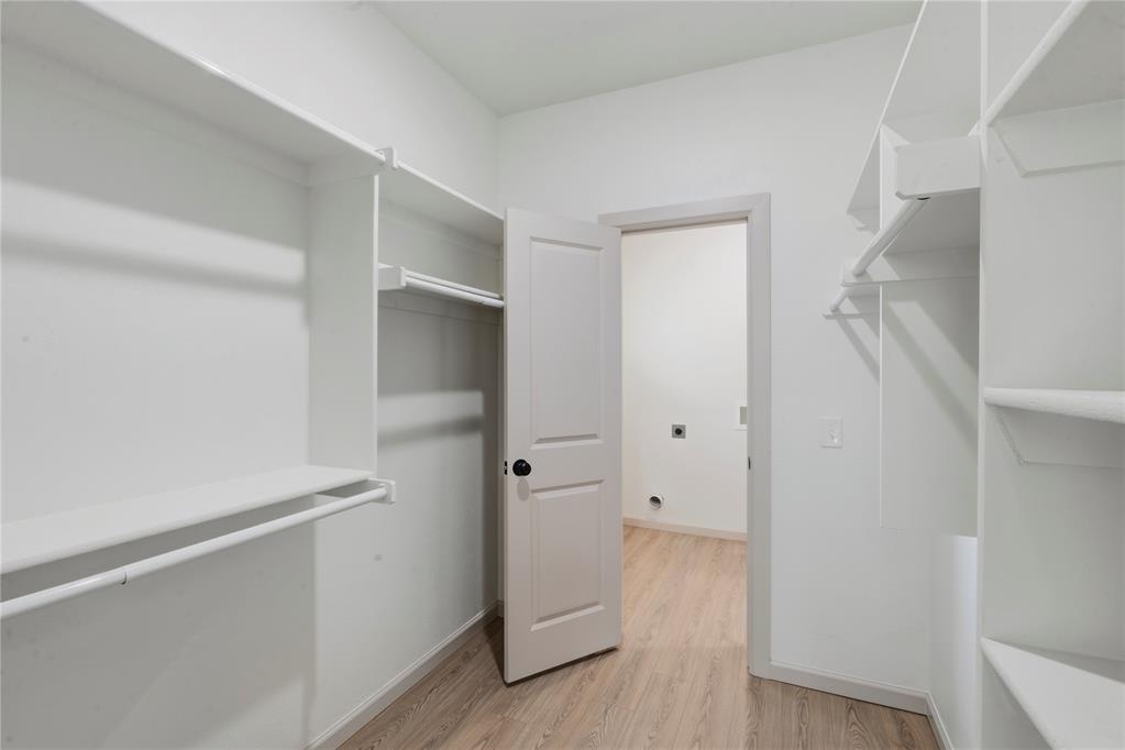 2136 N Everest Avenue Property Photo 22