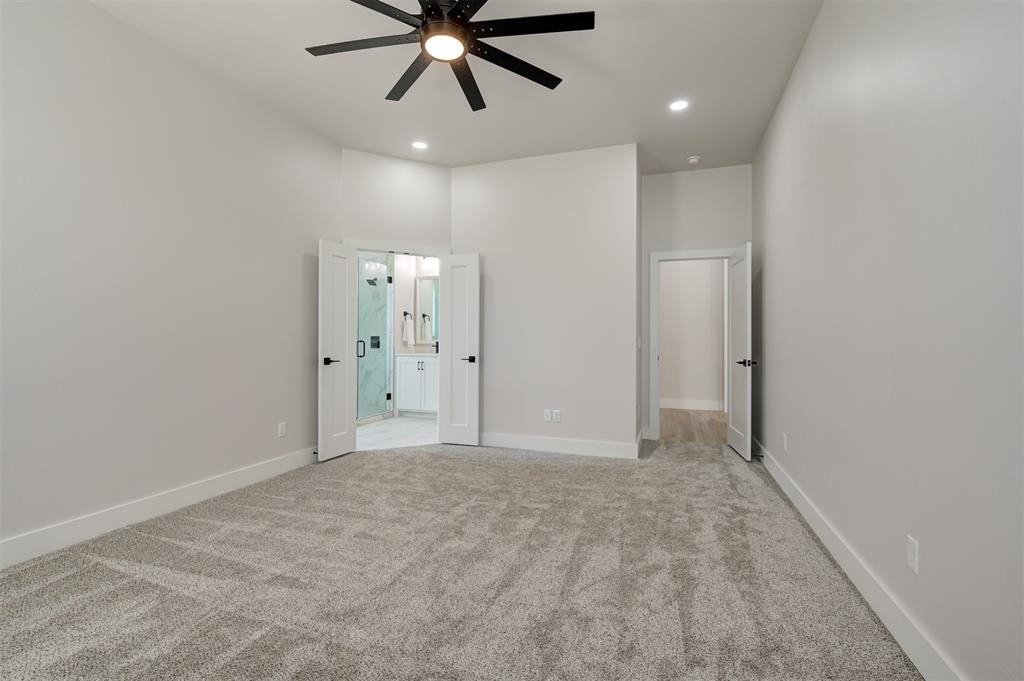 7112 Nw 154th Street Property Photo 24