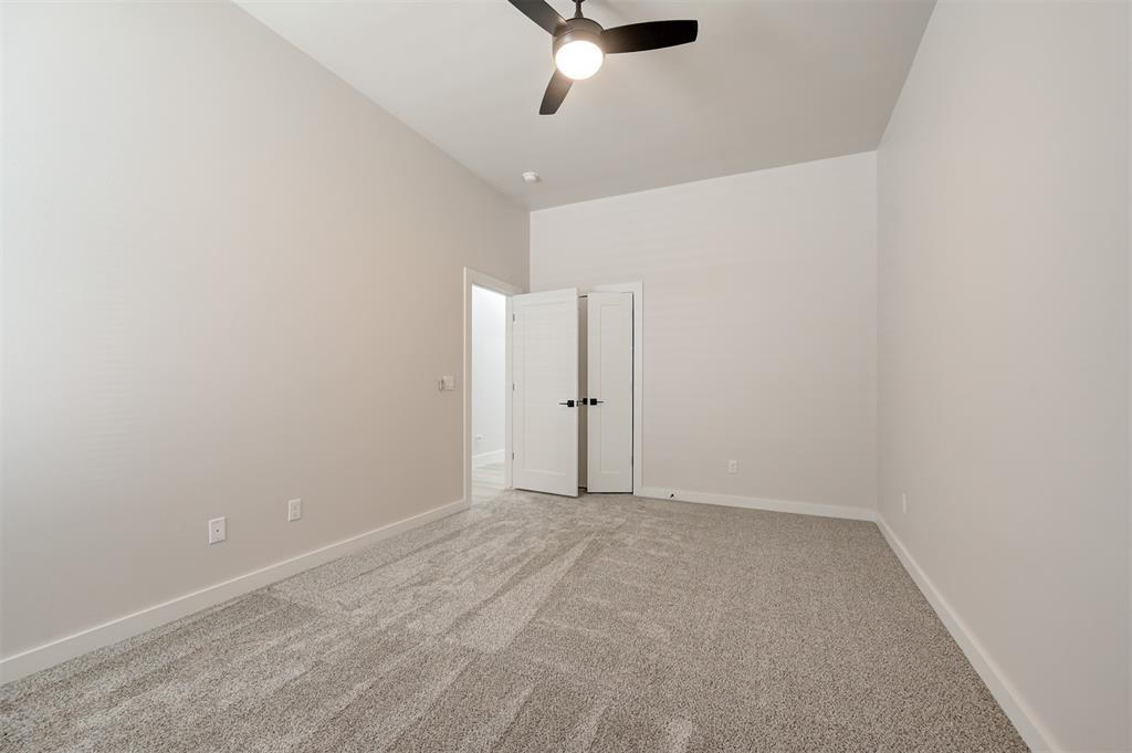 7112 Nw 154th Street Property Photo 34
