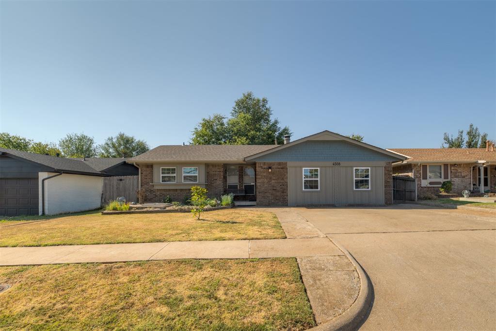 4508 SE 50th Street Property Photo 1
