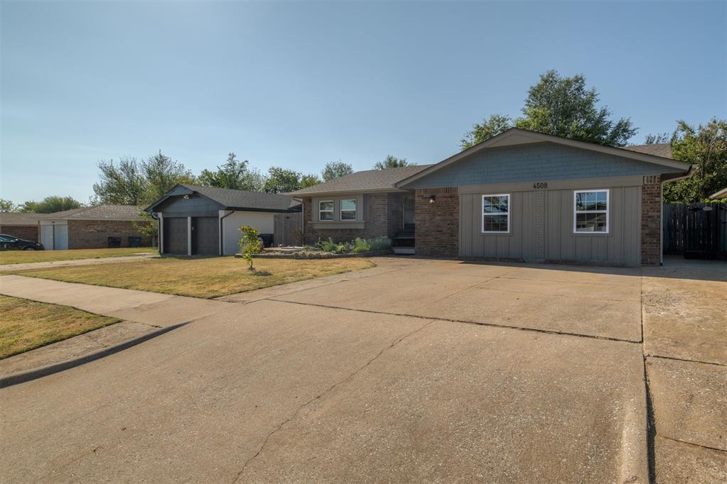 4508 Se 50th Street Property Photo 3