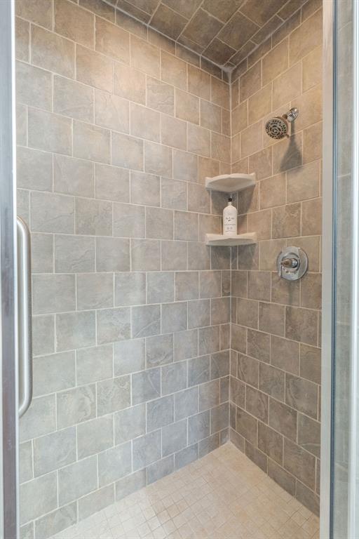 1714 Bridlewood Court Property Photo 18
