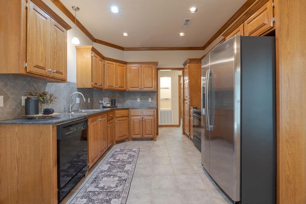 1714 Bridlewood Court Property Photo 22