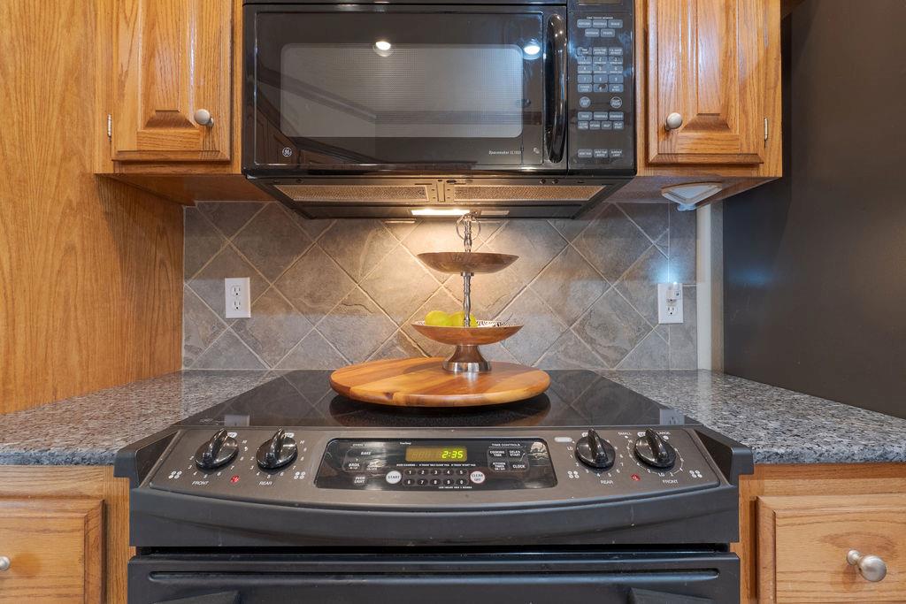 1714 Bridlewood Court Property Photo 24