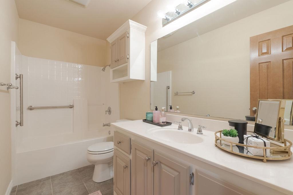 1714 Bridlewood Court Property Photo 30