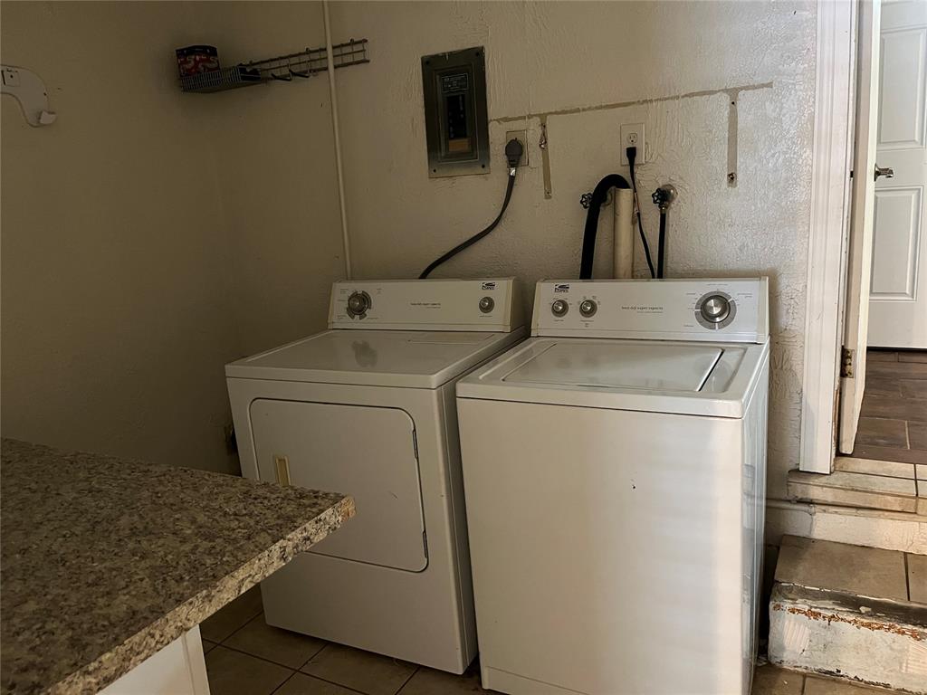 1519 S Windsor Way Property Photo 18