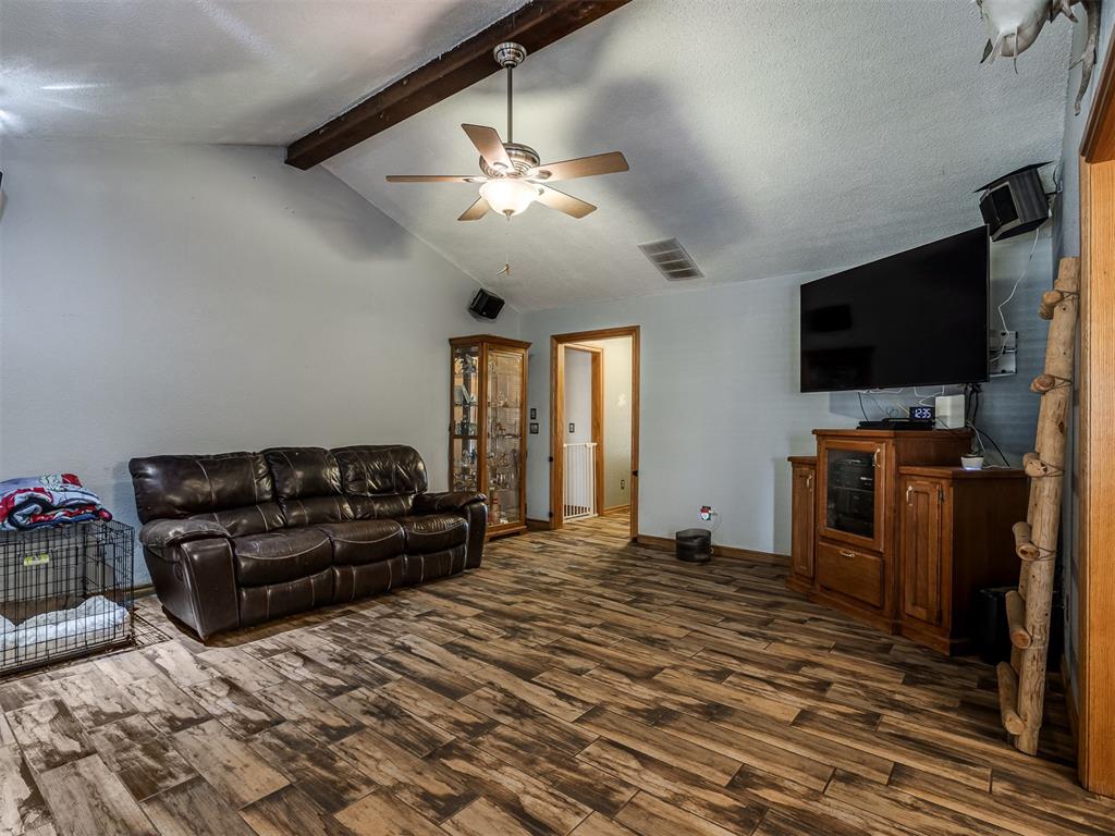 1425 Chimney Hill Road Property Photo 8