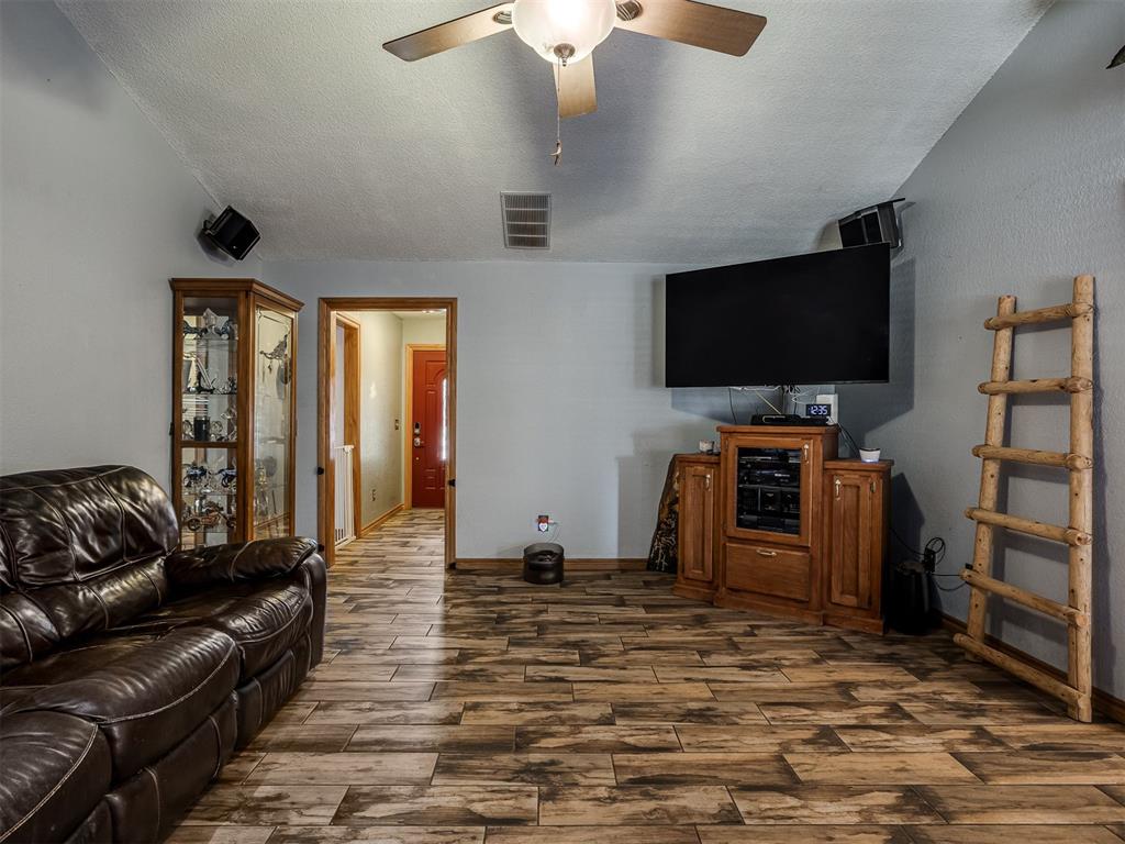 1425 Chimney Hill Road Property Photo 9