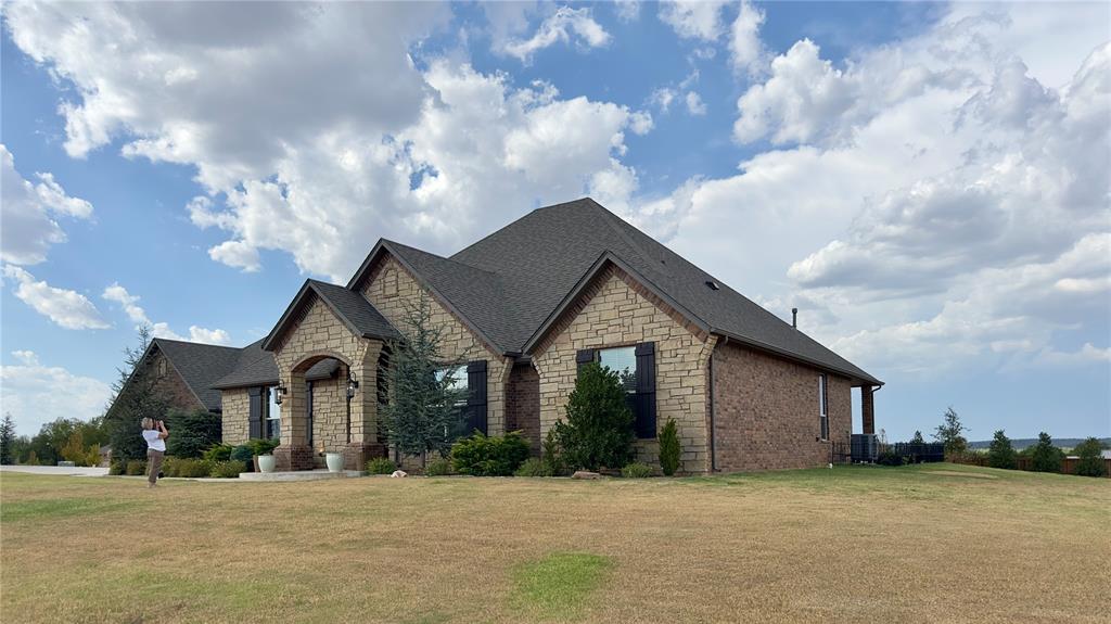 1314 Glenwood Drive Property Photo 4