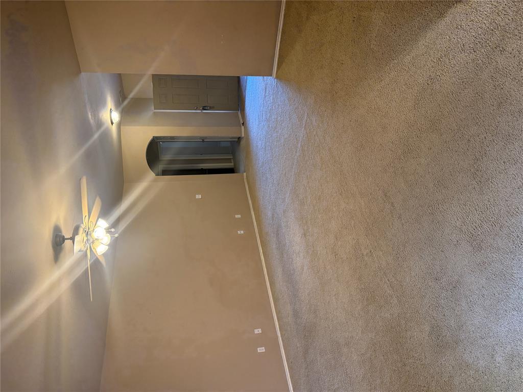 400 S Castle Ridge Lane Property Photo 5
