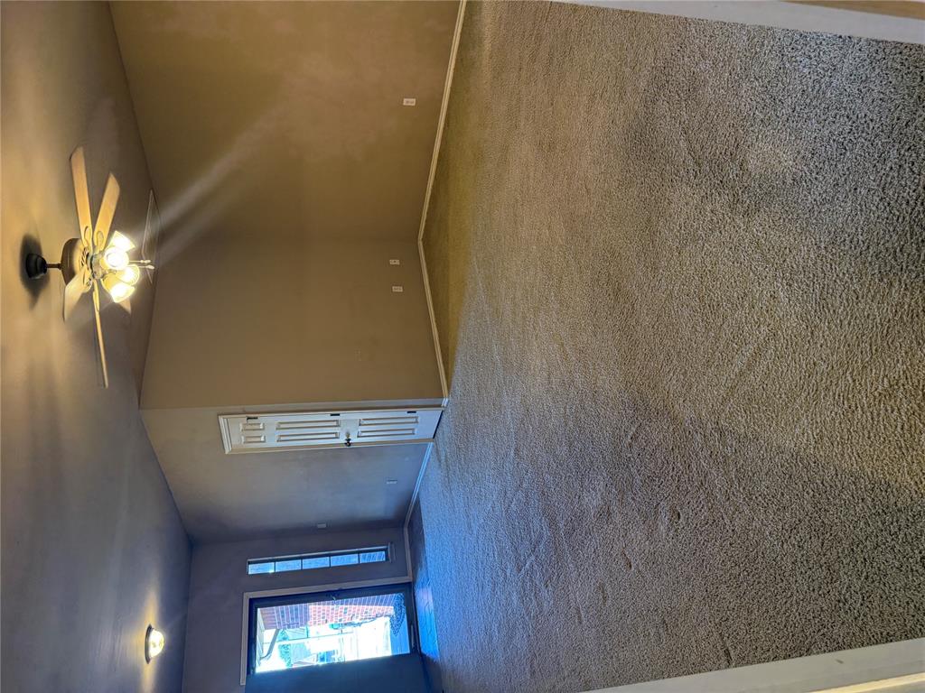 400 S Castle Ridge Lane Property Photo 18