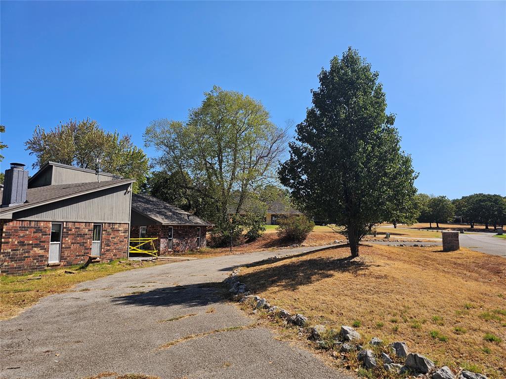 9811 Brush Creek Road Property Photo 2