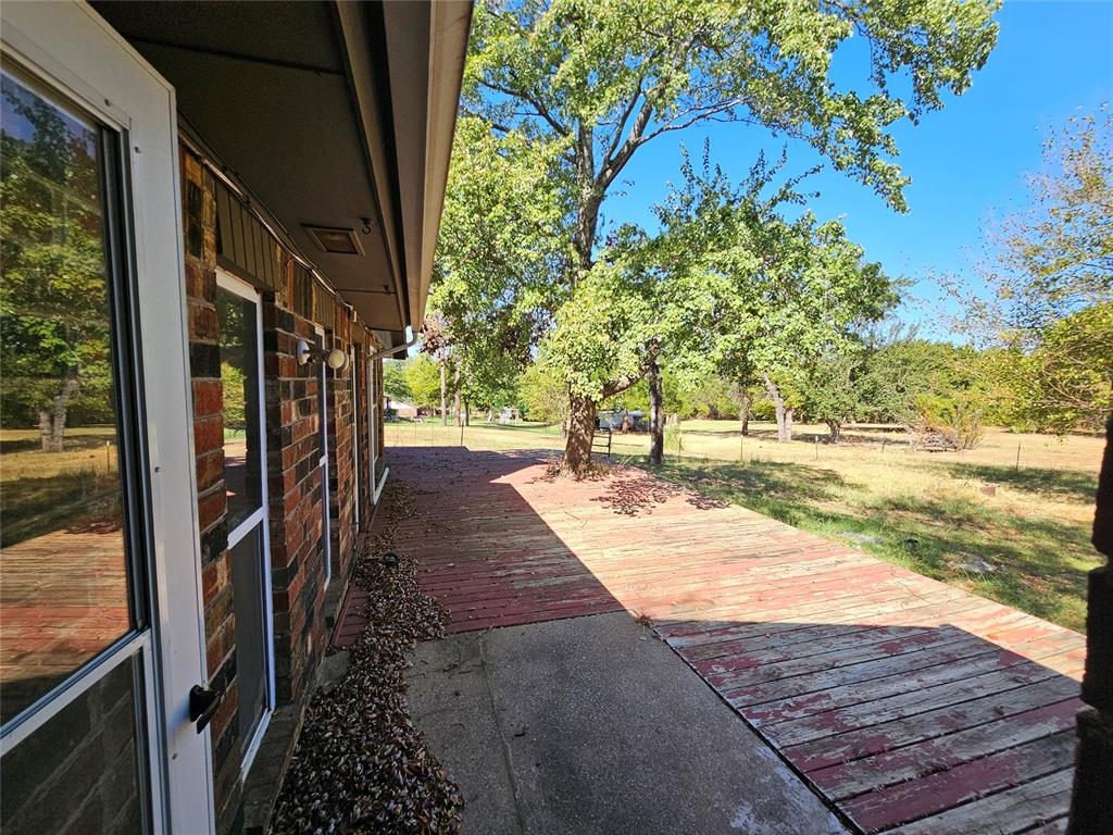 9811 Brush Creek Road Property Photo 13