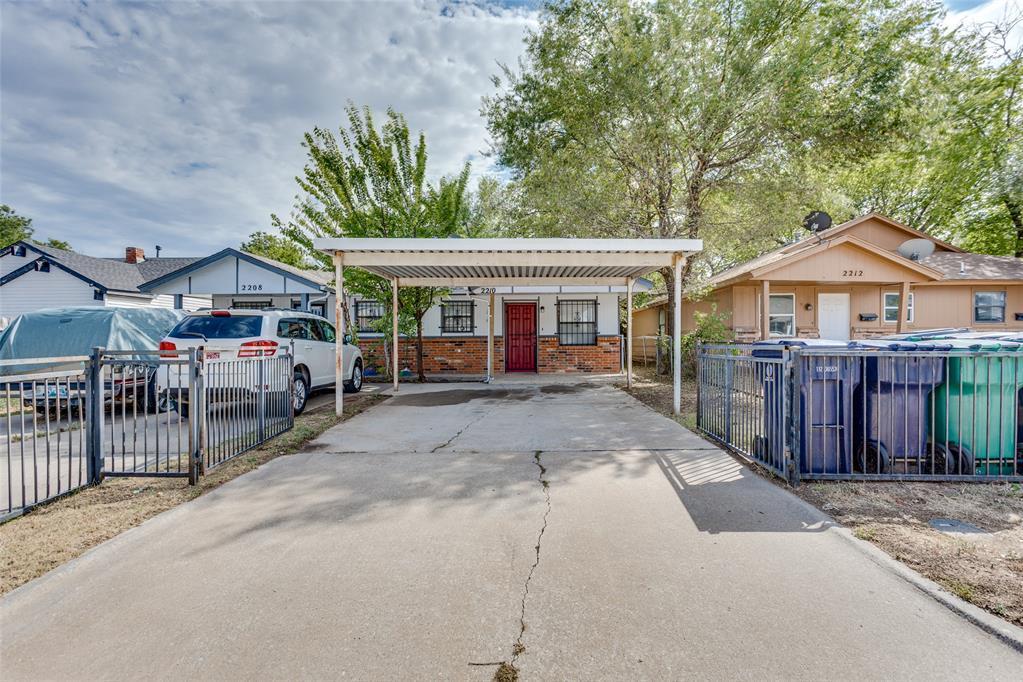 2210 SW 30th Street Property Photo 1