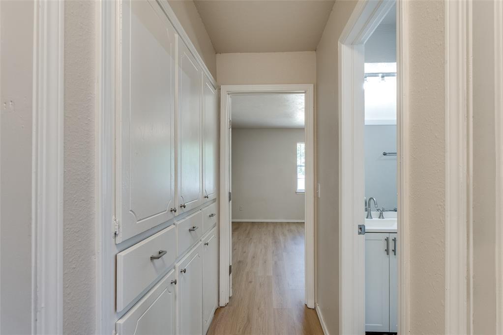 4901 Washington Square Property Photo 22