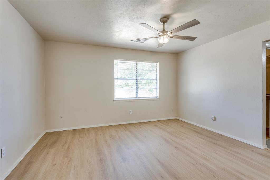4901 Washington Square Property Photo 25