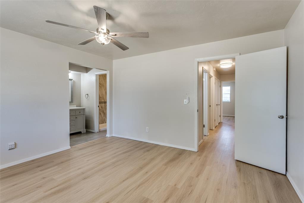 4901 Washington Square Property Photo 27
