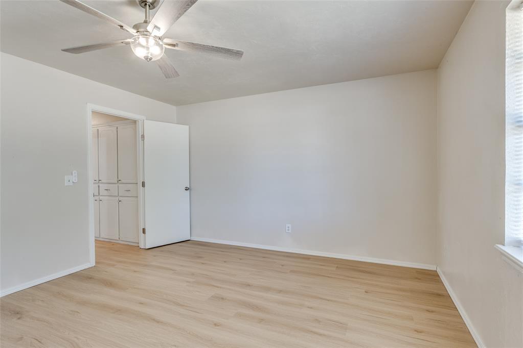 4901 Washington Square Property Photo 28