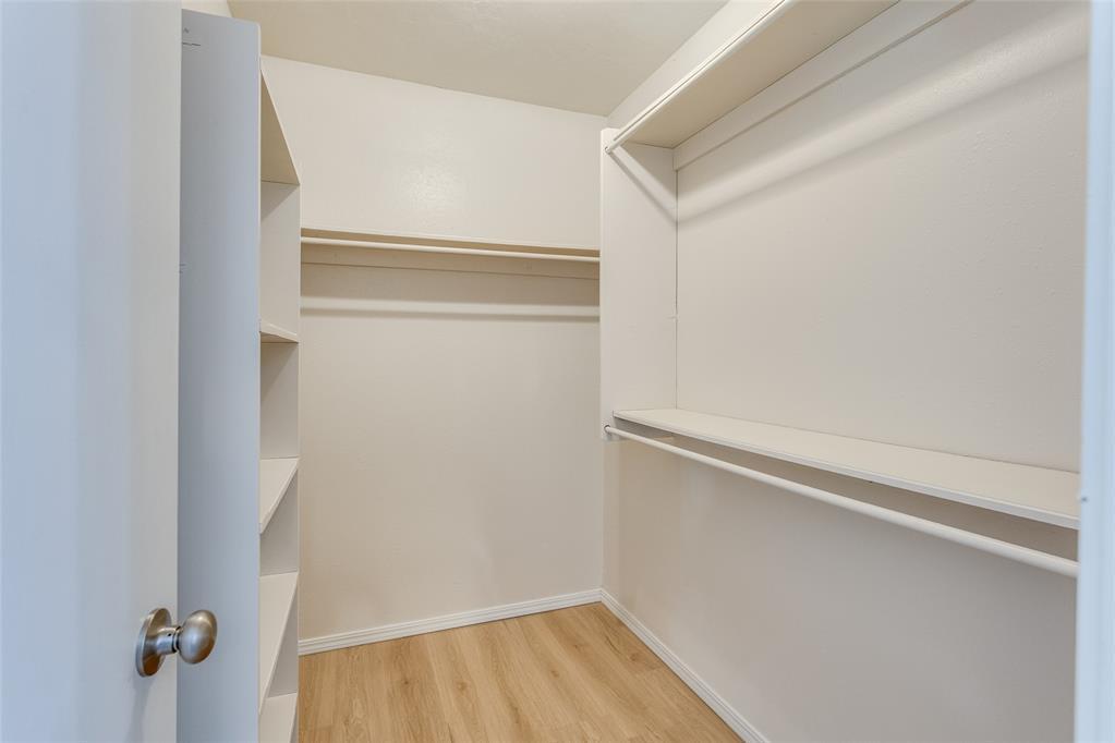 4901 Washington Square Property Photo 31