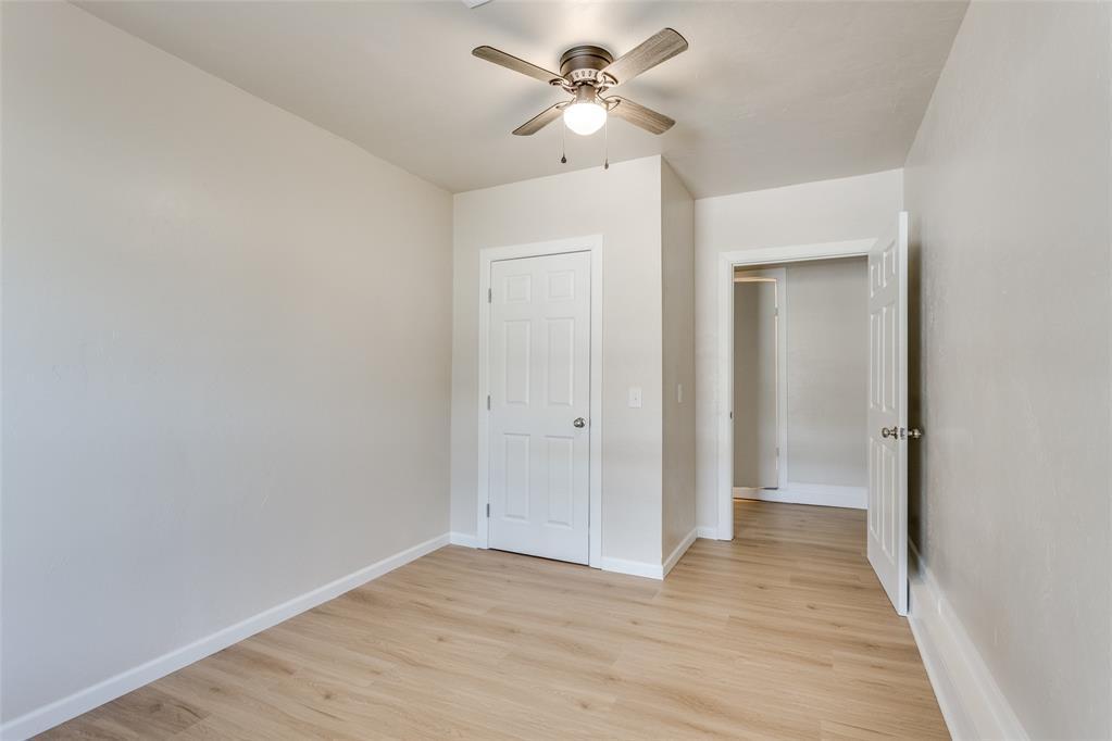 4901 Washington Square Property Photo 34