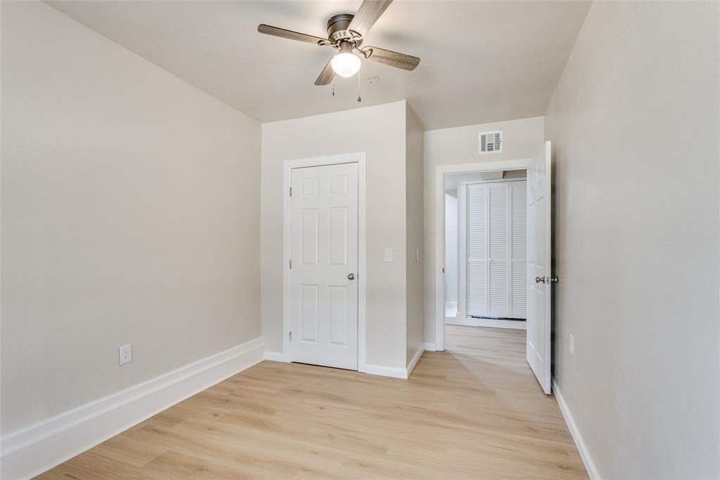 4901 Washington Square Property Photo 36