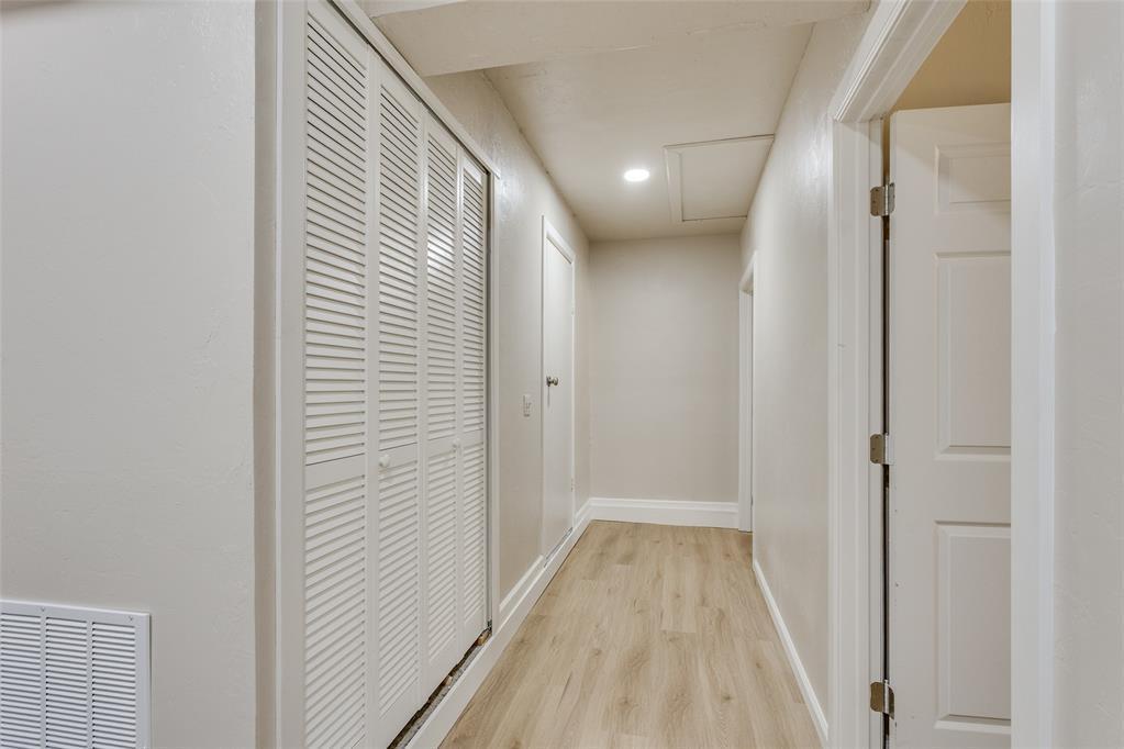 4901 Washington Square Property Photo 37
