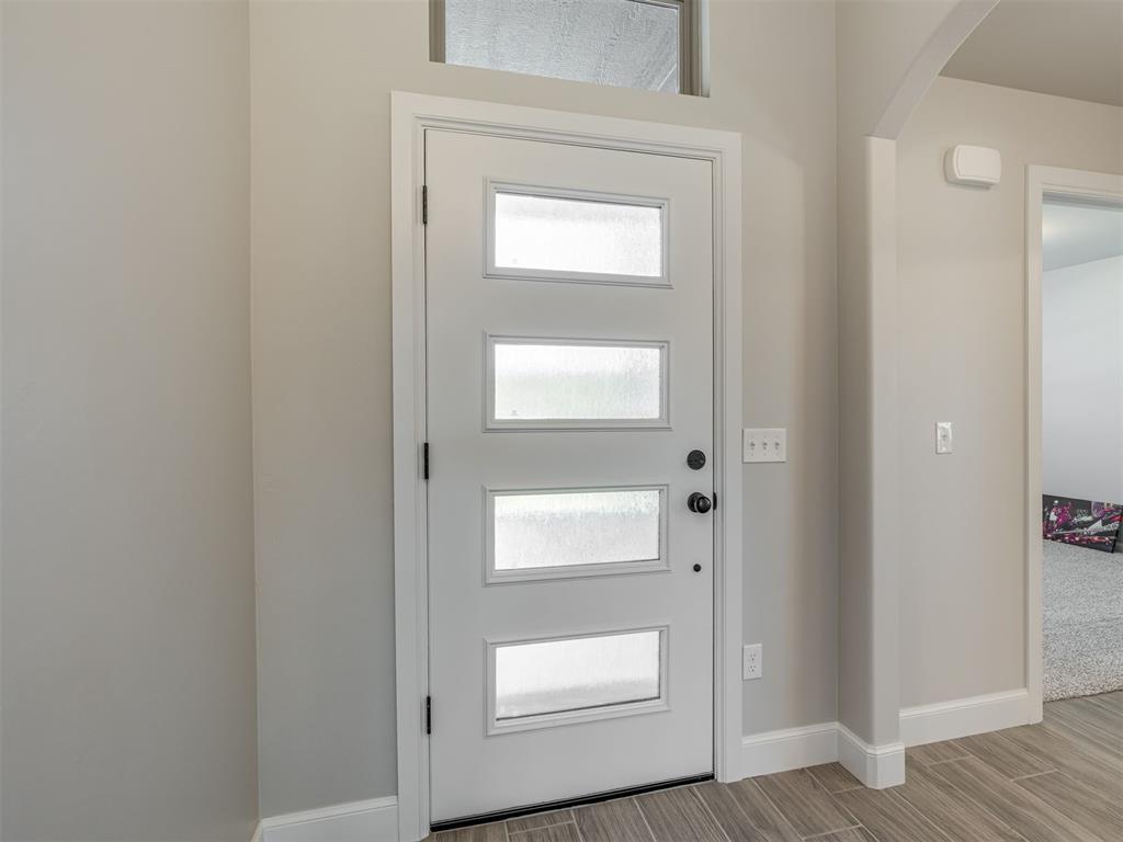 7720 Woods Edge Way Property Photo 5