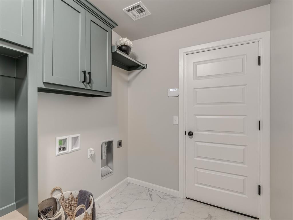 7720 Woods Edge Way Property Photo 30