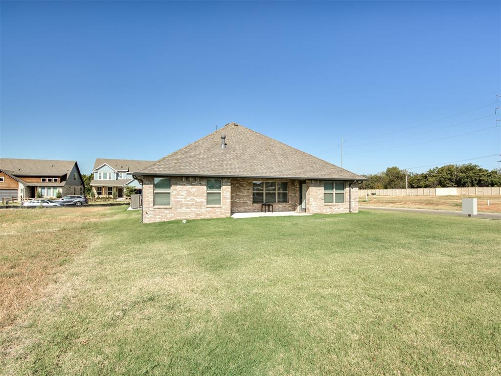 7720 Woods Edge Way Property Photo 43