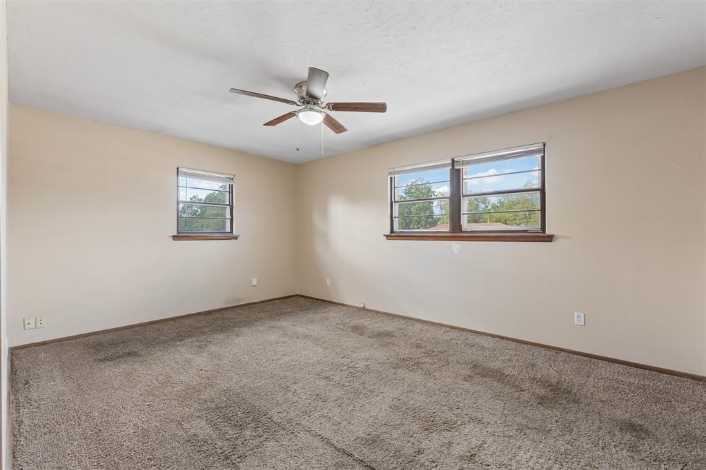 128 Leonard Lane Property Photo 10